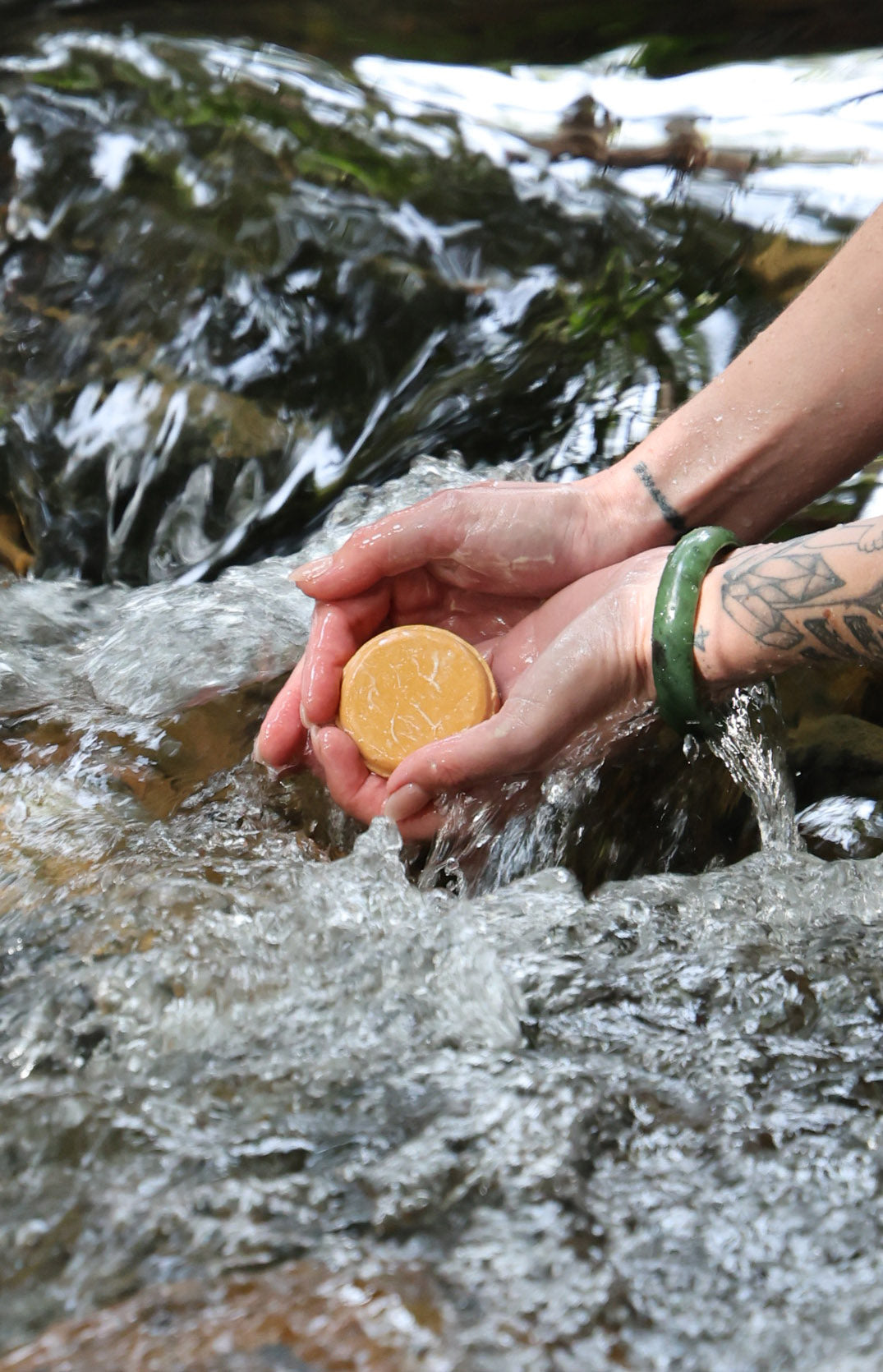Kānuka & Mandarin Shampoo Bar